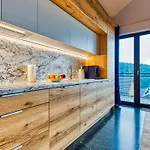 Penthaus Dwupoziomowy Z Klimatyzacja I 2 Lazienkami - 5d Apartment *