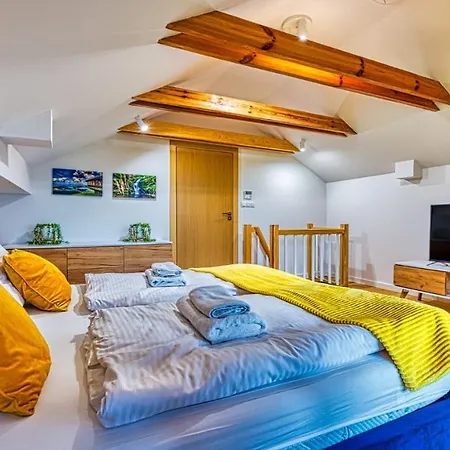 Penthaus Dwupoziomowy Z Klimatyzacja I 2 Lazienkami - 5d Appartement Karpacz